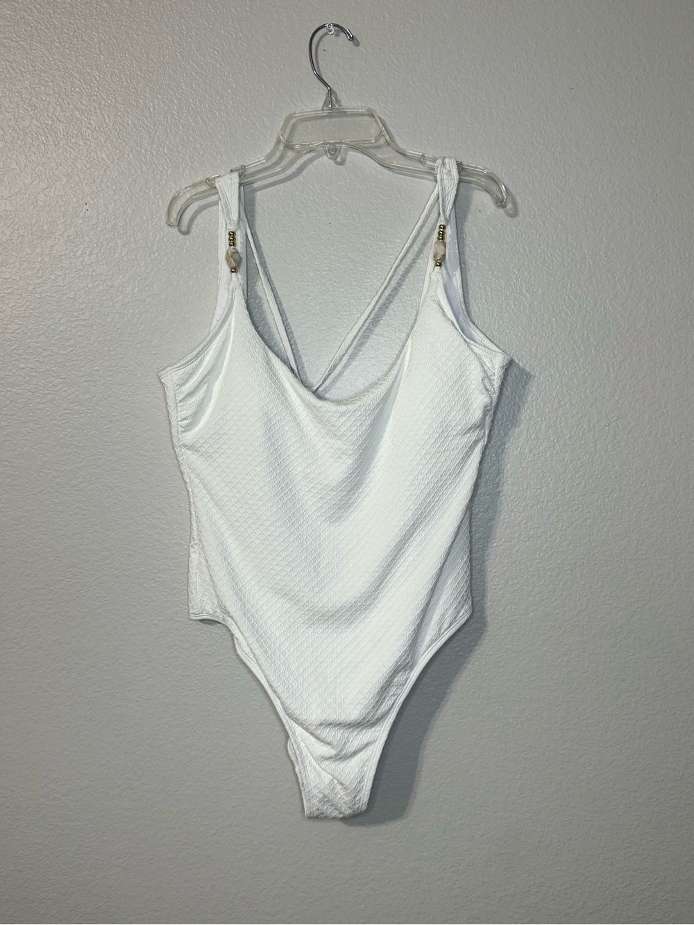 Cupshe White Textured One Piece Swimsuit Open Back Adjustable Straps Size Large - Picture 4 of 7
